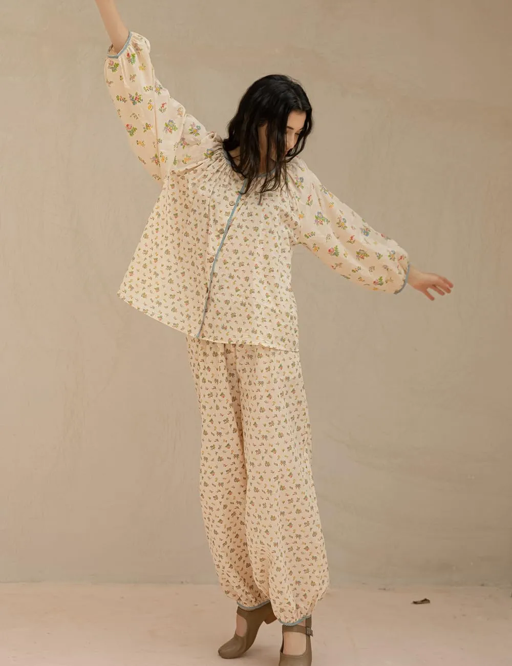100% Cotton Women's Pajama Set, Long Sleeve Floral Loungewear, Beige