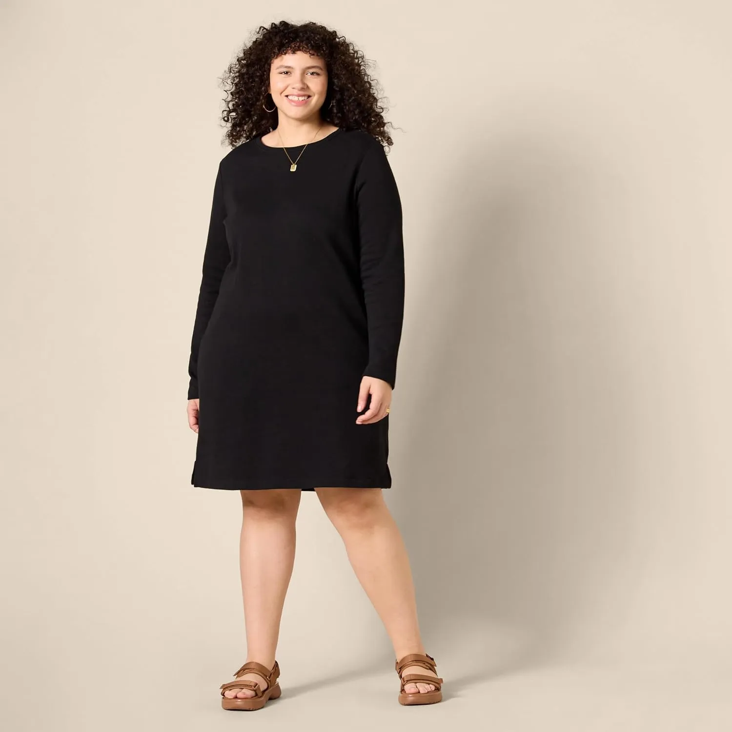 Amazon Essentials Women's Crewneck Long-Sleeve Fleece Above-The-Knee Dress