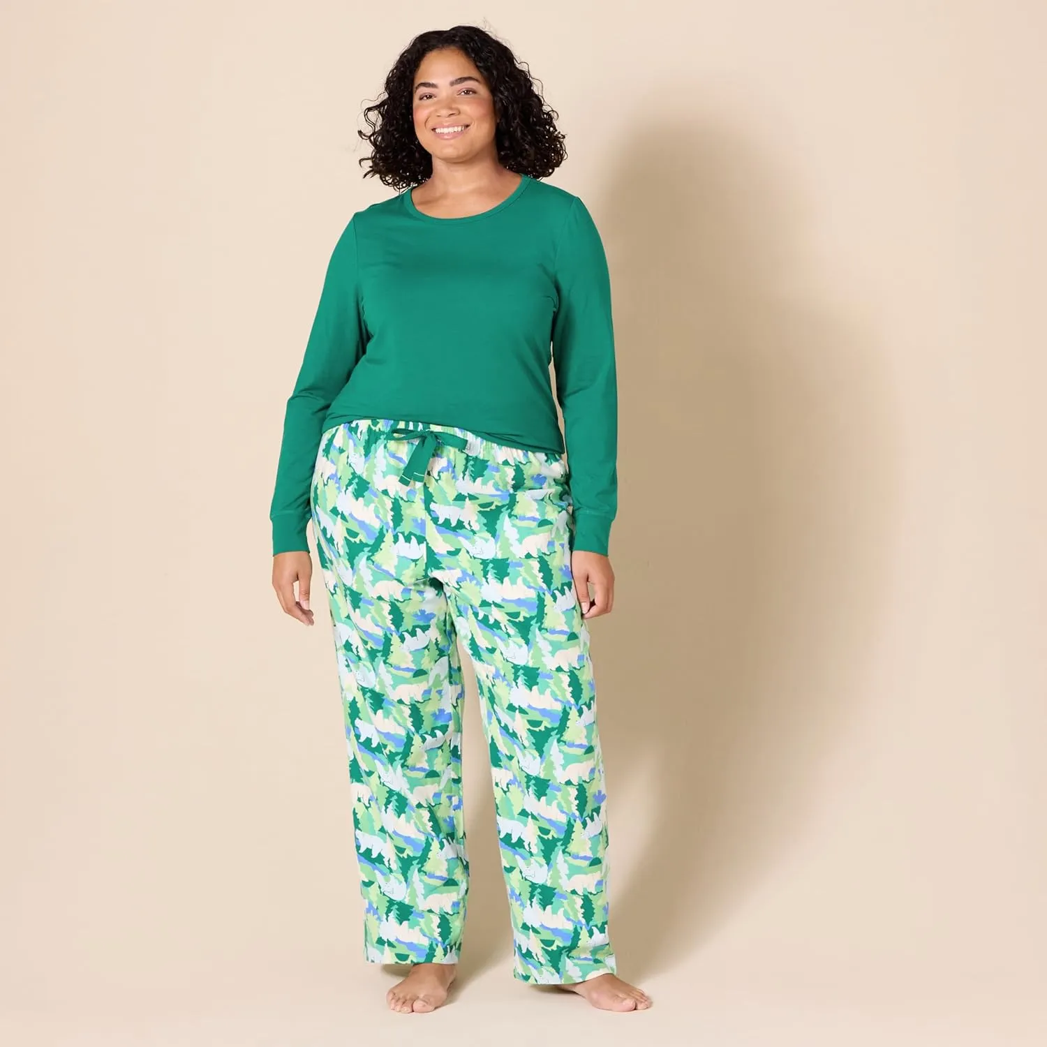 Amazon Essentials Women's Lightweight Flannel Pant and Long-Sleeve T-Shirt Sleep Set