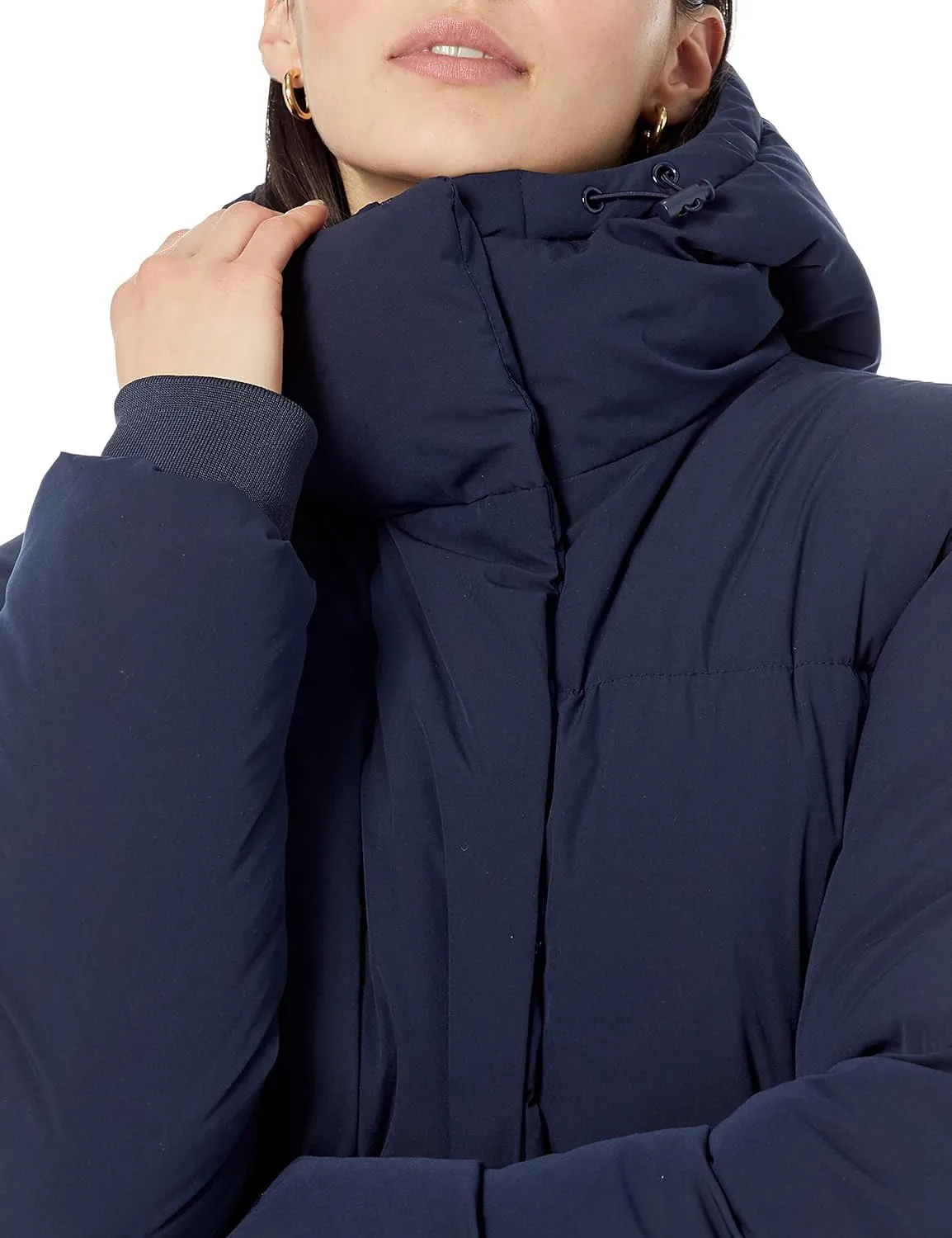Amazon Essentials Women's Short Waisted Puffer Jacket (Available in Plus Size)