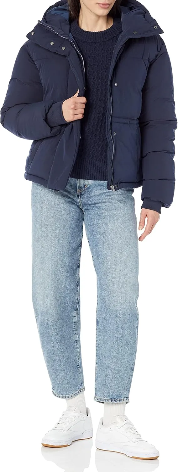 Amazon Essentials Women's Short Waisted Puffer Jacket (Available in Plus Size)