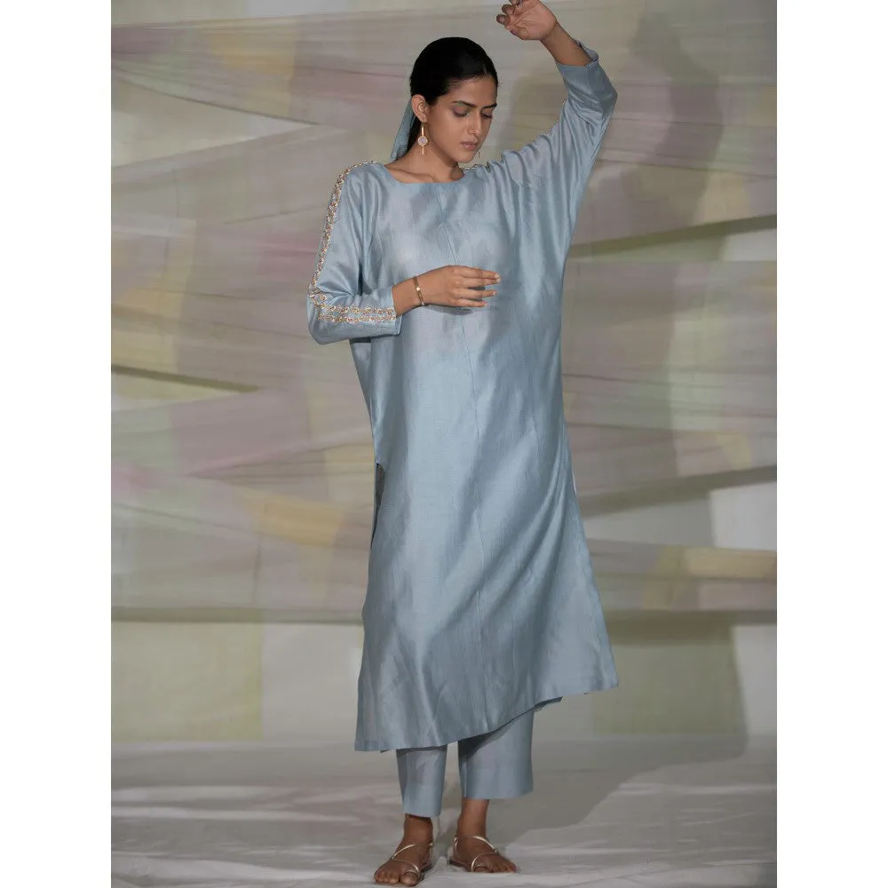 DEEPTHEE Icy Blue Raglan Sleeve Kurta with Pant (Set of 2)