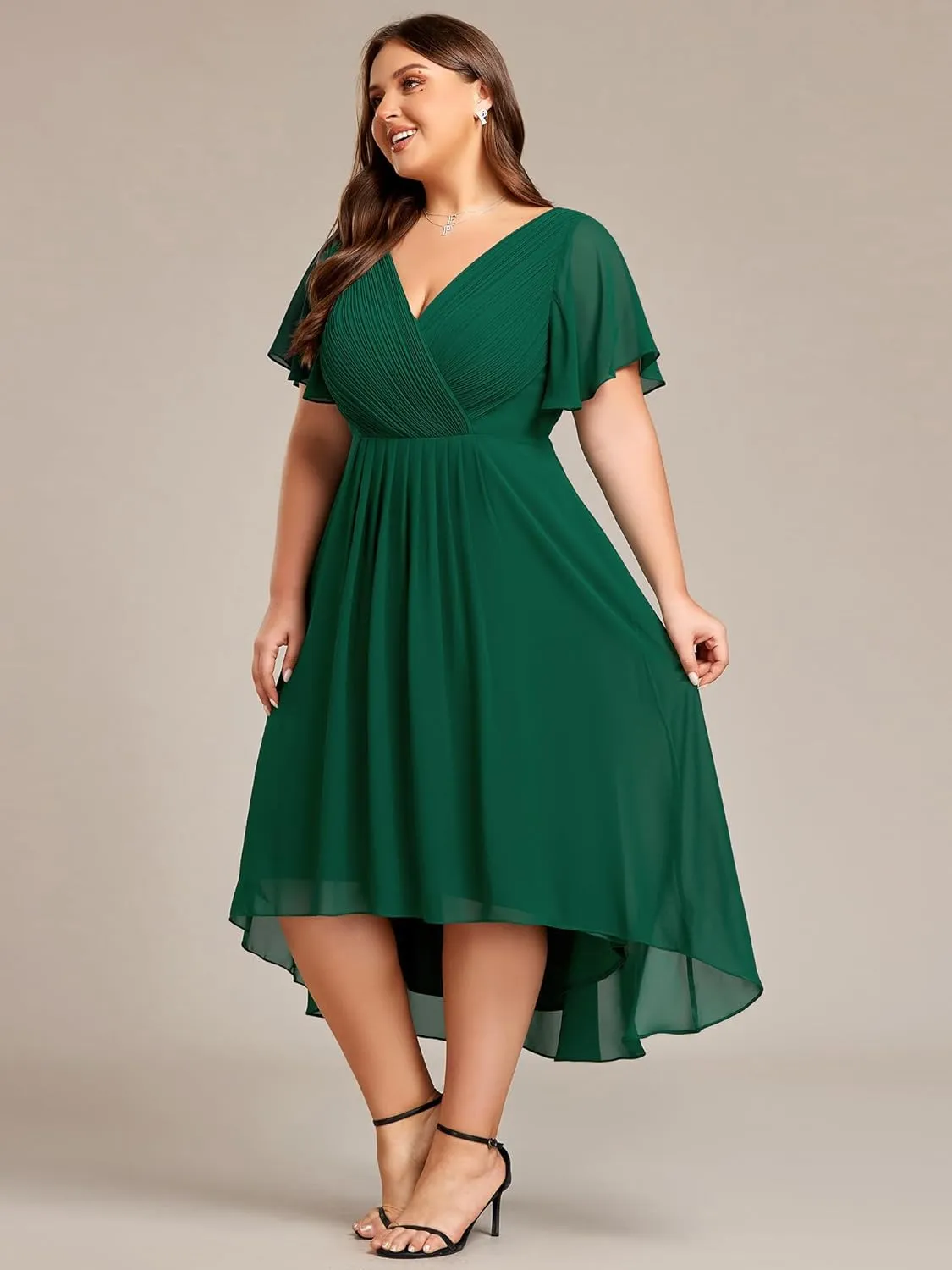 Ever-Pretty A Line V Neck Chiffon Short Sleeves High Low Knee Length Plus Size Wedding Guest Dresses for Curvy Women 01923-DA