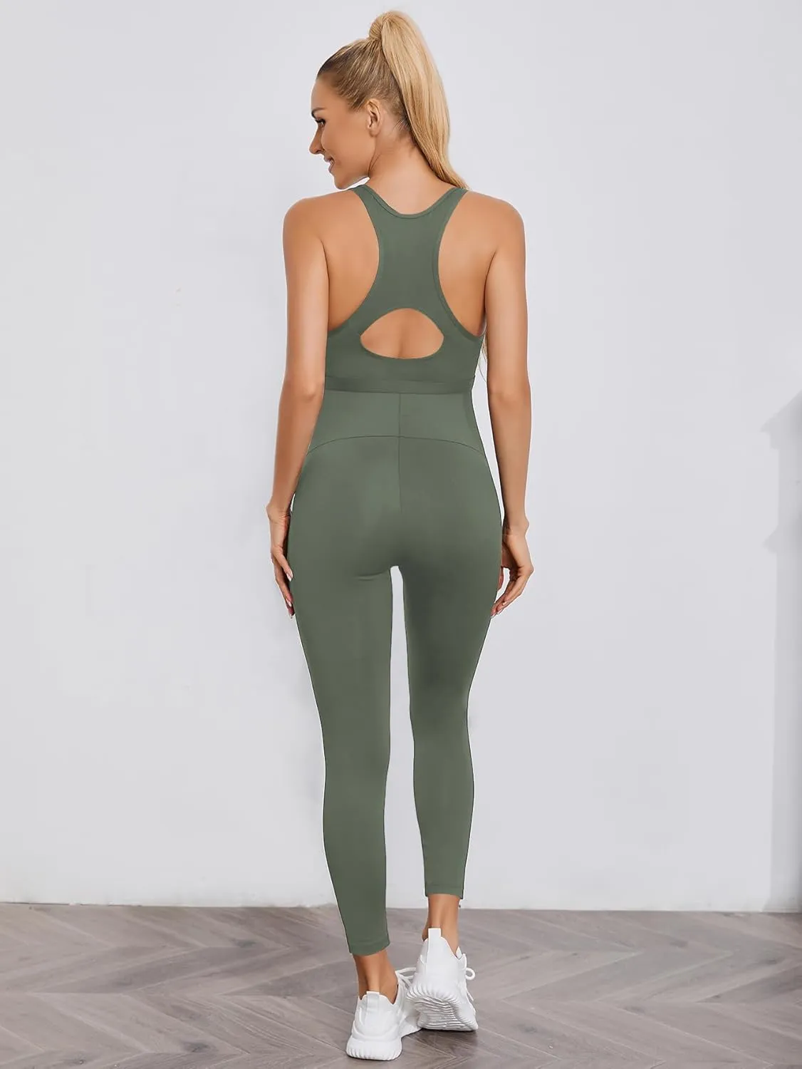 Floerns Women's Maternity 2 Piece Outfit Scoop Neck Crop Tank Top Legging Set