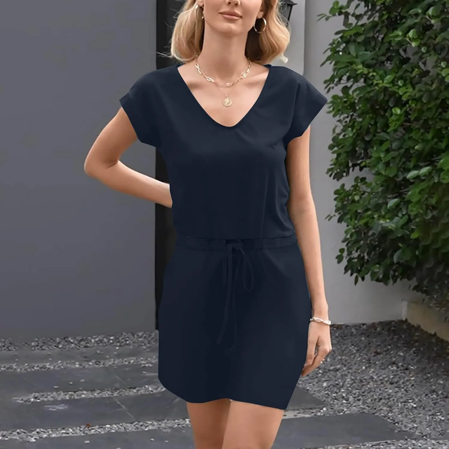 Summer Dresses for Women 2025,Casual Sun Dresses Short Sleeve v Neck Beach Vacation midi Dresses with Pockets