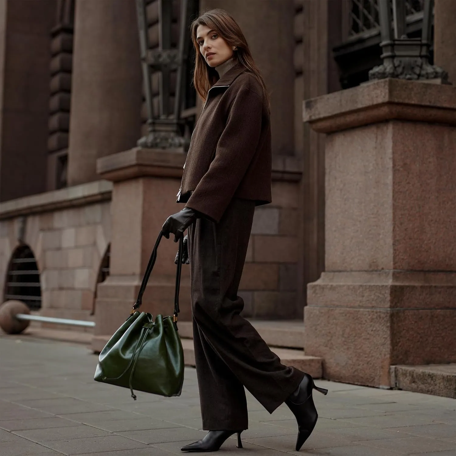 Time Resistance Leather Bucket Bag - Full-Grain Leather Handbag for Women - Italian Handmade Shoulder Bag