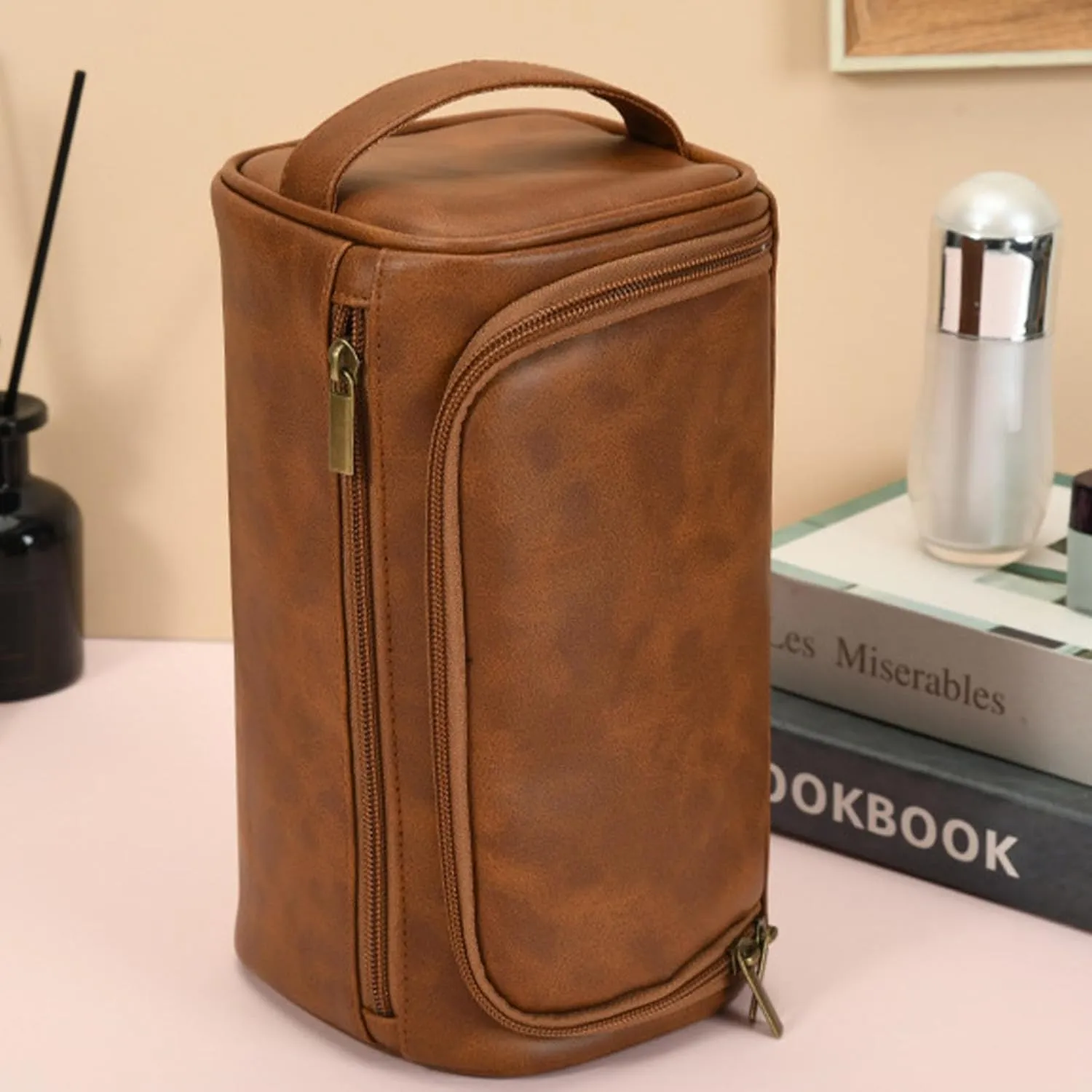 Toiletry Bag for Men Women with Hanging Hook,PU Leather Vintage Travel Dopp Kit,Toiletry Cosmetic Pouch,Large Shaving Bag Brown