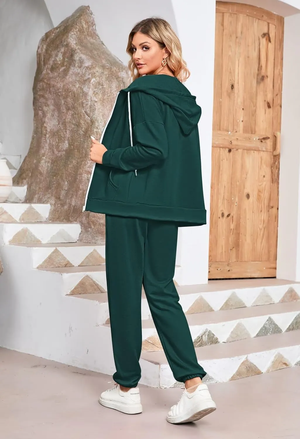 TOLENY Women's 2 Piece Workout Sets Tracksuit Hooded Sweatshirt and Long Jogger Pants Sweatsuit Outfits
