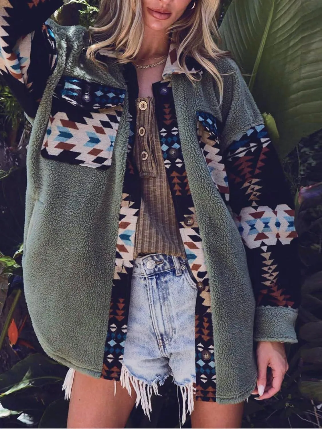 Women's Casual Fleece Jacket Tribal Aztec Shirt Jacket Long Sleeve Button Down Jacket Loose Shacket Outwear