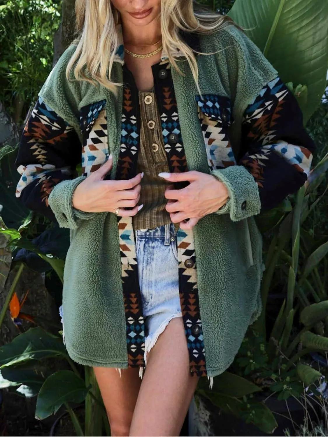 Women's Casual Fleece Jacket Tribal Aztec Shirt Jacket Long Sleeve Button Down Jacket Loose Shacket Outwear