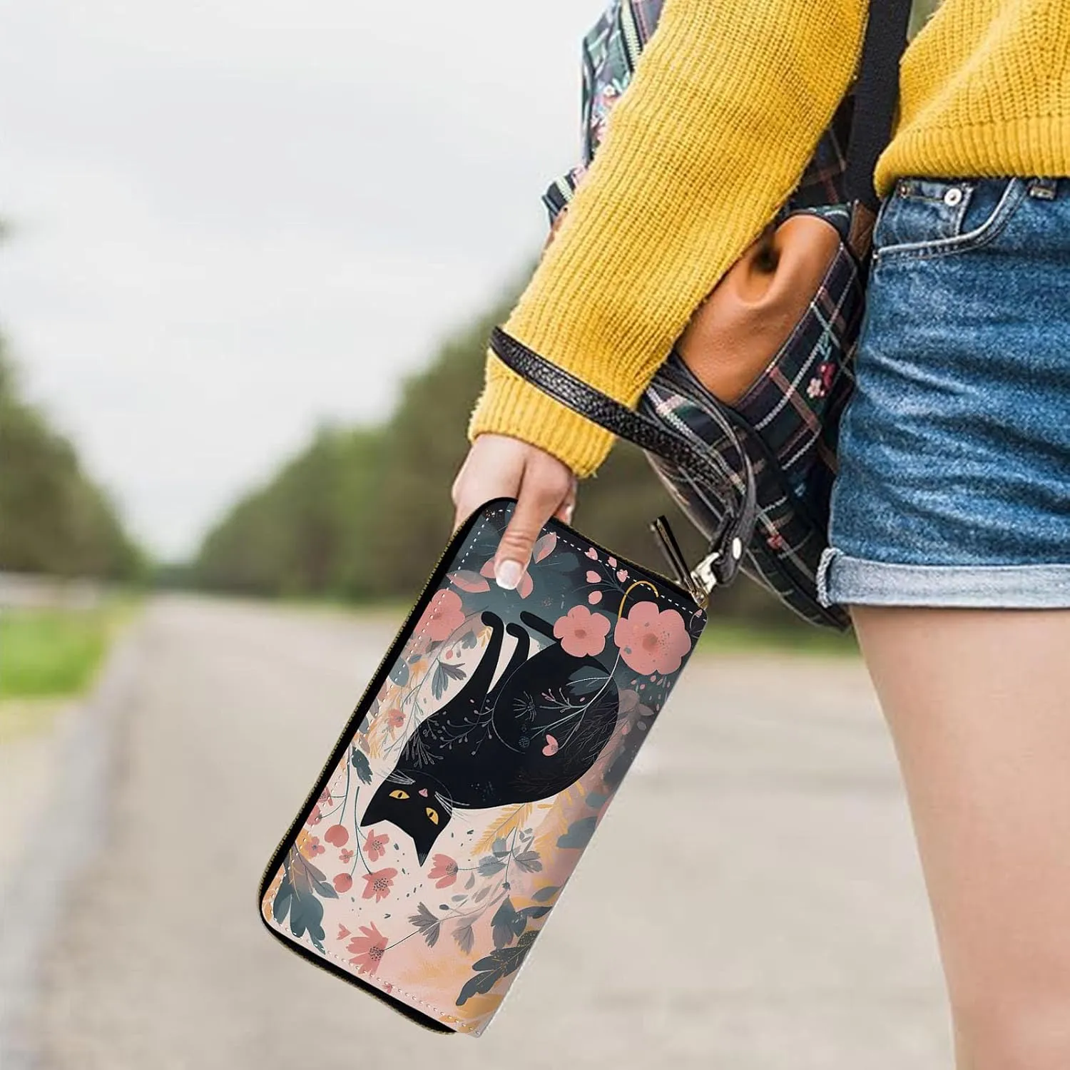 Womens Wallet, Large Capacity RFID Blocking PU Leather Wristlet Wallets for Women Ladies Men Credit Card Holder Zipper Wallet Phone Holder Clutch Travel Purse, Black Cat Flowers